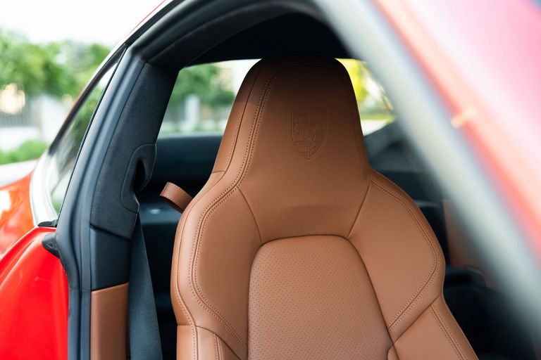 Porsche 992 GT3 Touring