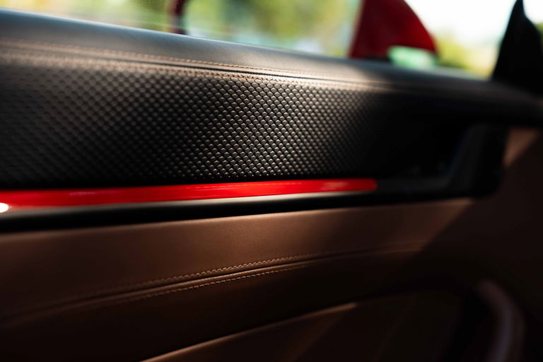 Porsche 992 GT3 Touring