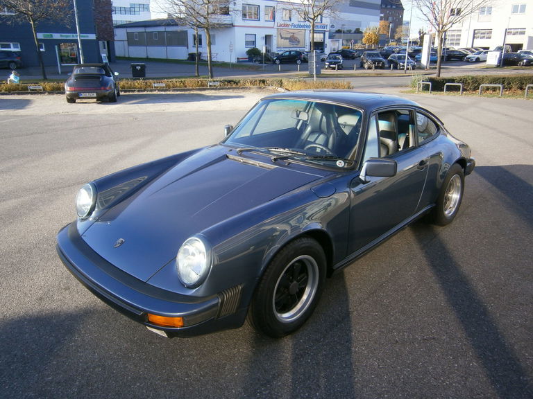 Porsche 911 Carrera 3.2 