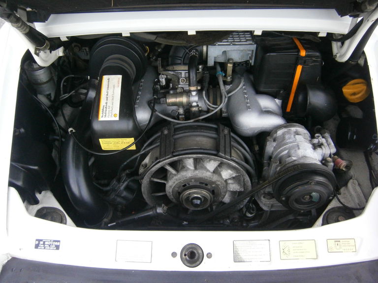 Porsche 911 Carrera 3.2 (US)