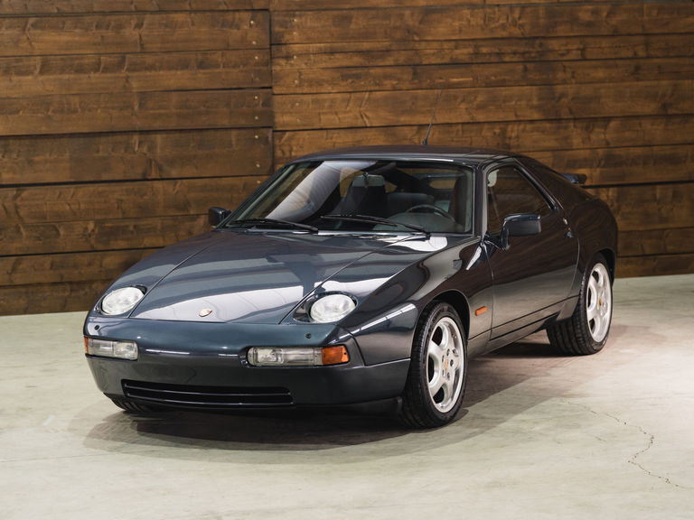 Porsche 928 GT