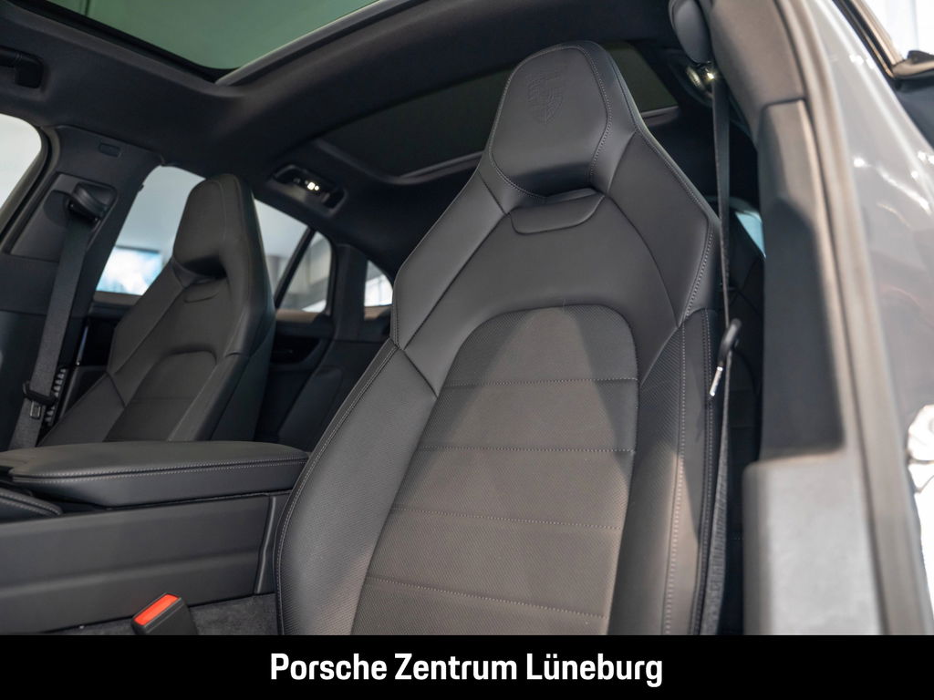 Porsche Panamera 4 E-Hybrid