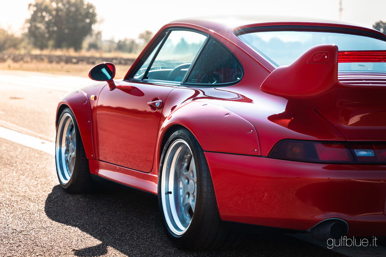 Porsche 993 GT2