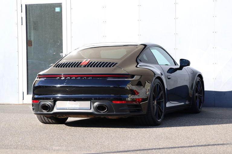 Porsche 992 Carrera 4S