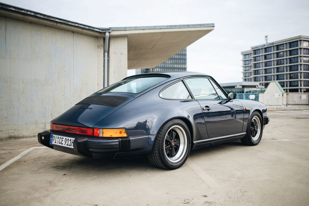Porsche 911 Carrera 3.2