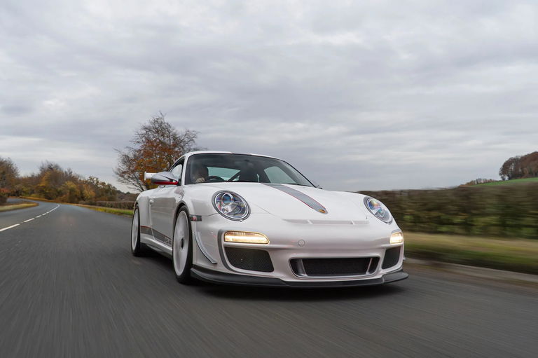 Porsche 997 GT3 RS 4.0