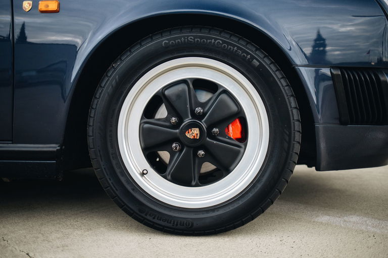 Porsche 911 Carrera 3.2