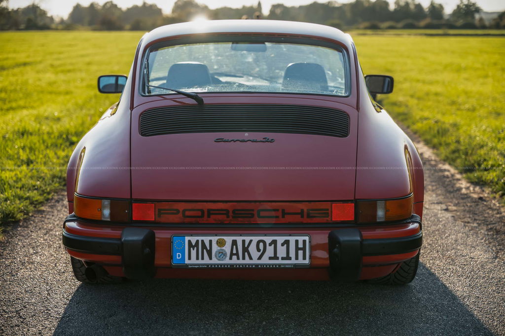 Porsche 911 Carrera 3.0
