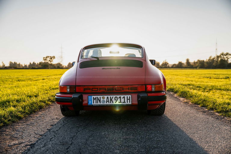 Porsche 911 Carrera 3.0