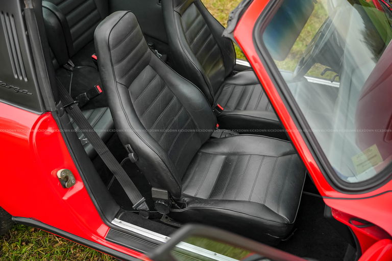 Porsche 911 Carrera 3.2 (US)