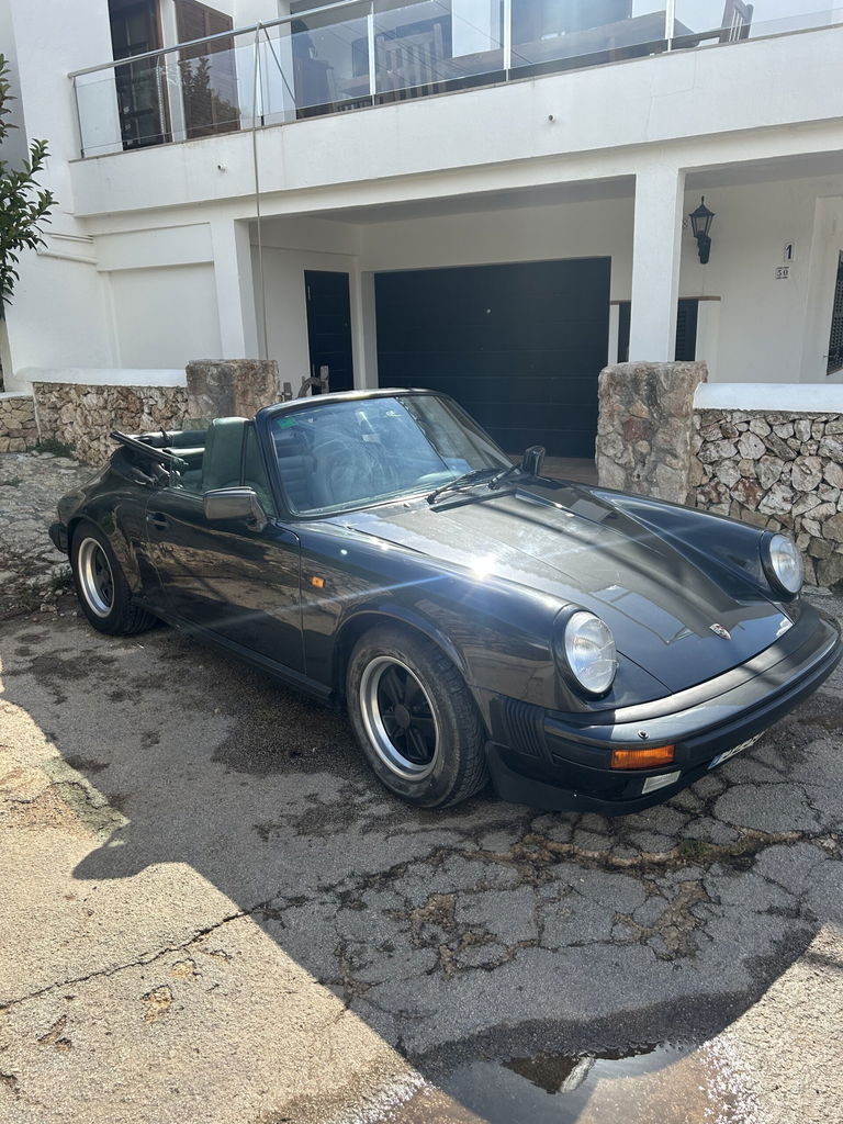 Porsche 911 Carrera 3.2