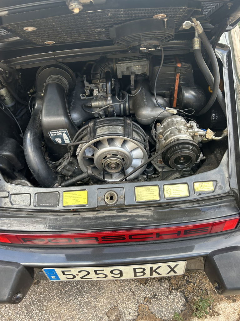 Porsche 911 Carrera 3.2