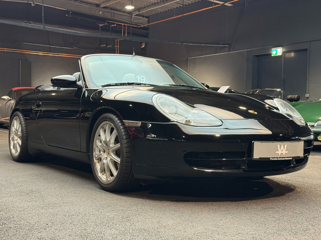 Porsche 996 Carrera 4