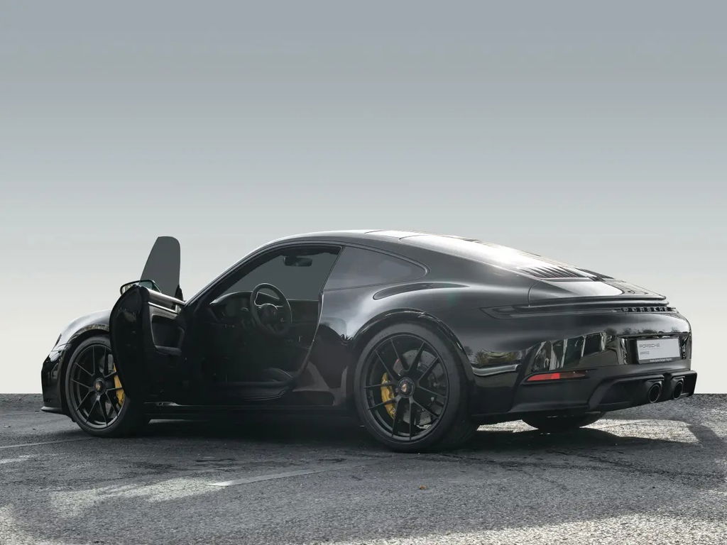 Porsche 992.2 Carrera GTS