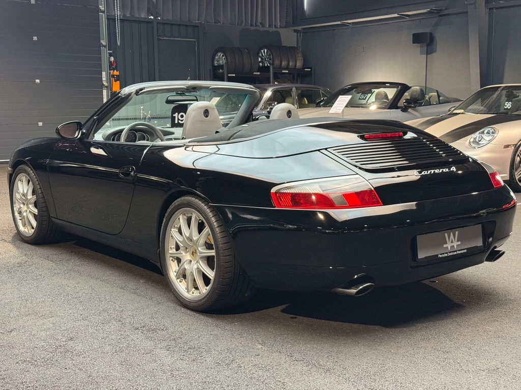Porsche 996 Carrera 4