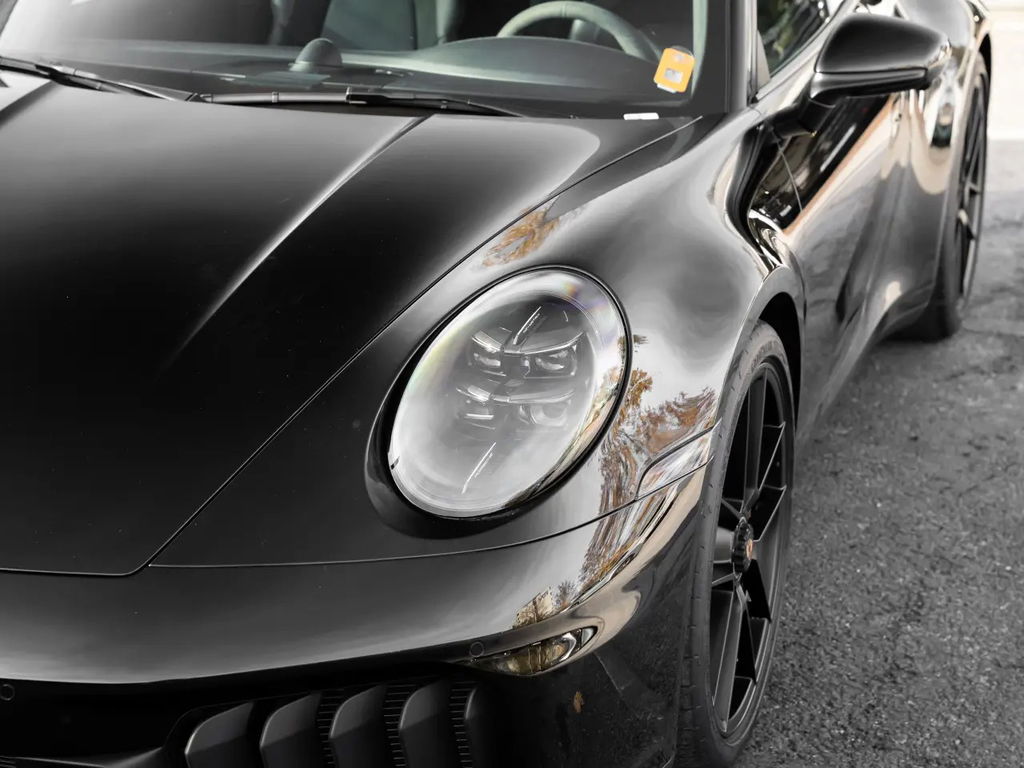 Porsche 992.2 Carrera GTS