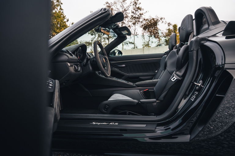 Porsche 718 Spyder RS