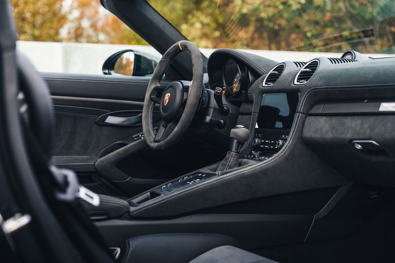 Porsche 718 Spyder RS