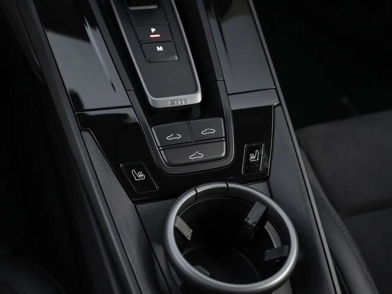 Porsche 992.2 Carrera GTS