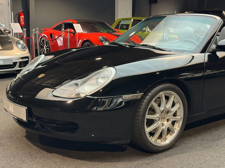 Porsche 996 Carrera 4