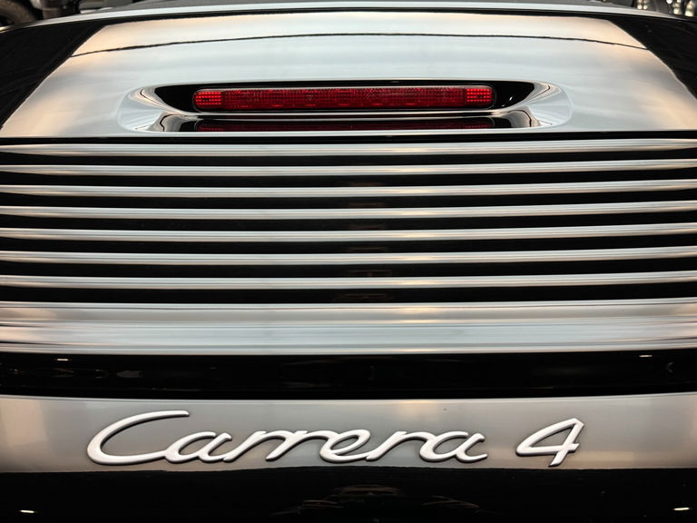 Porsche 996 Carrera 4