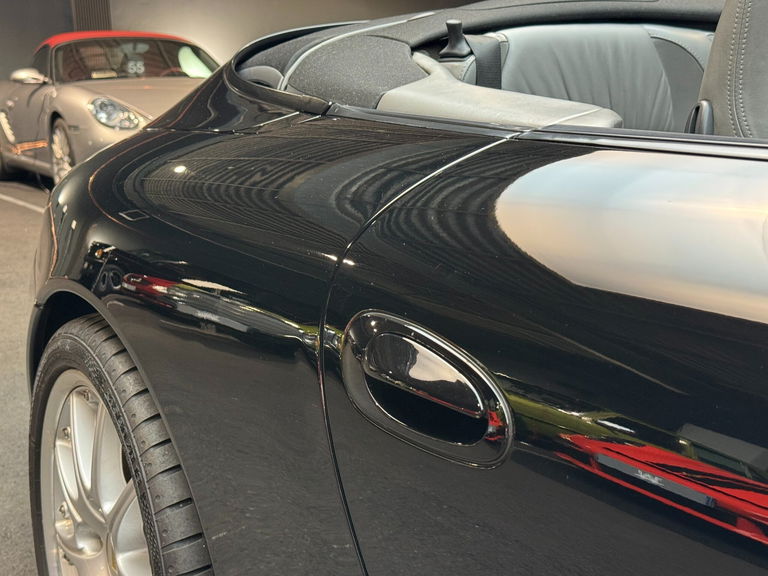 Porsche 996 Carrera 4