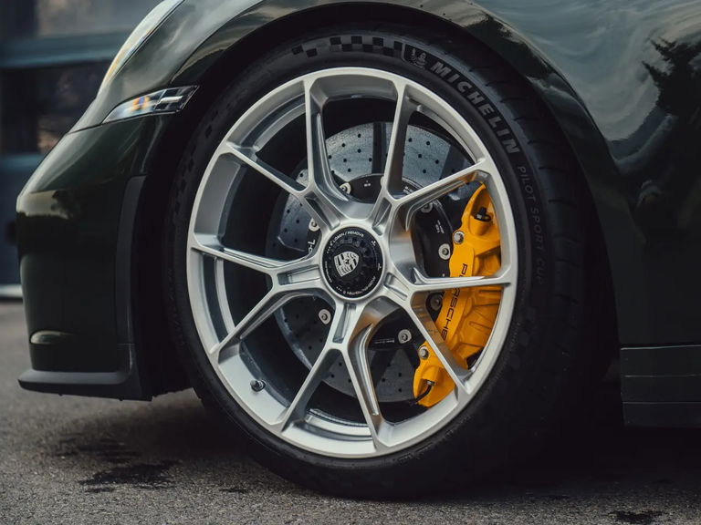 Porsche 992 GT3 Touring