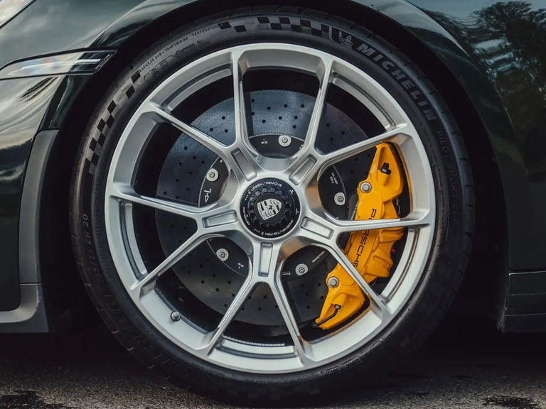 Porsche 992 GT3 Touring