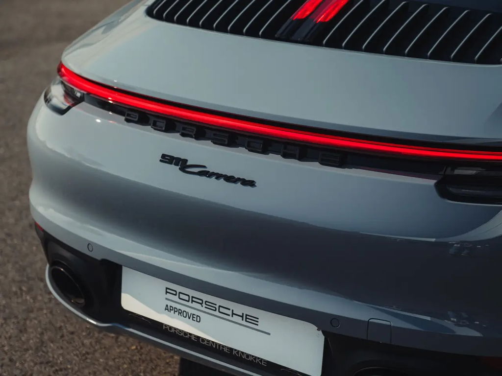 Porsche 992 Carrera