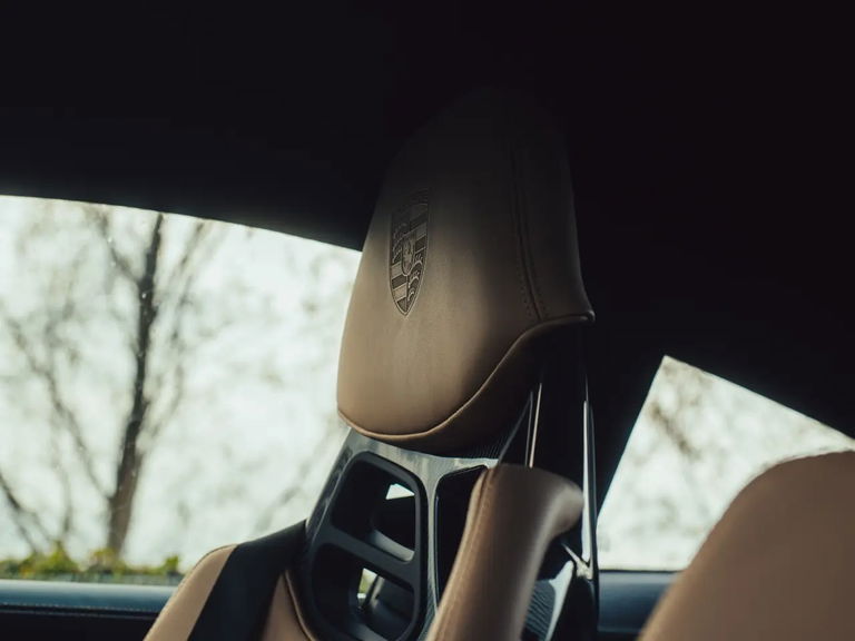 Porsche 992 GT3 Touring