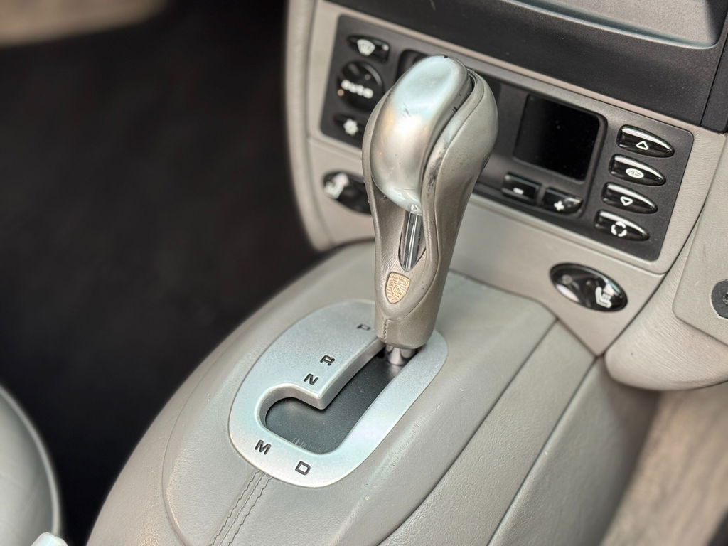 Porsche 996 Carrera 4