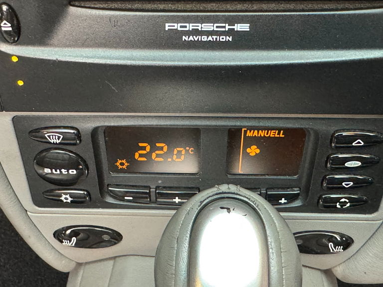 Porsche 996 Carrera 4