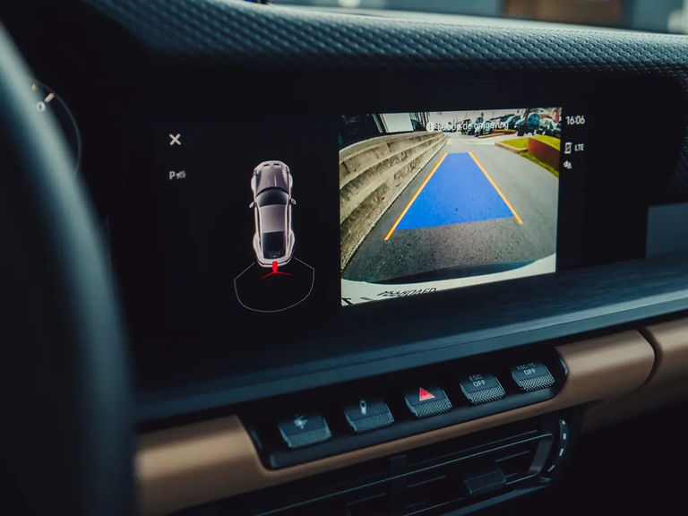 Porsche 992 GT3 Touring