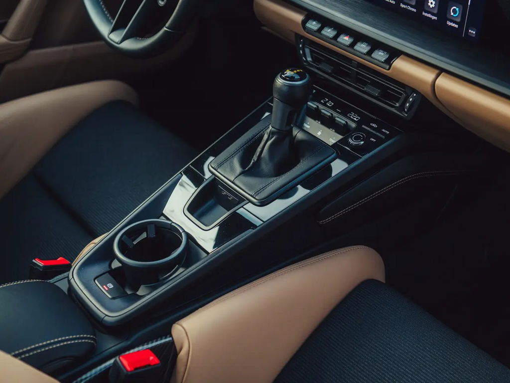 Porsche 992 GT3 Touring