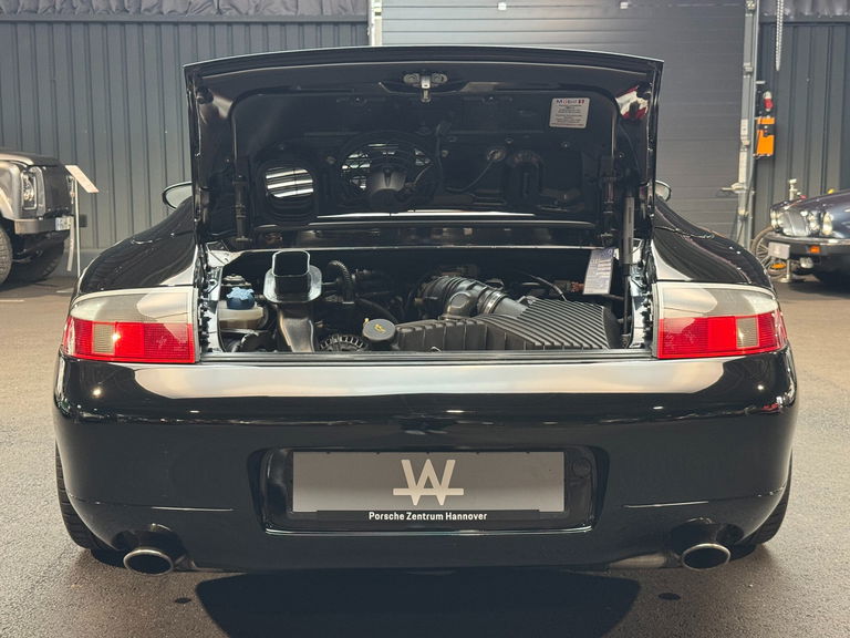 Porsche 996 Carrera 4