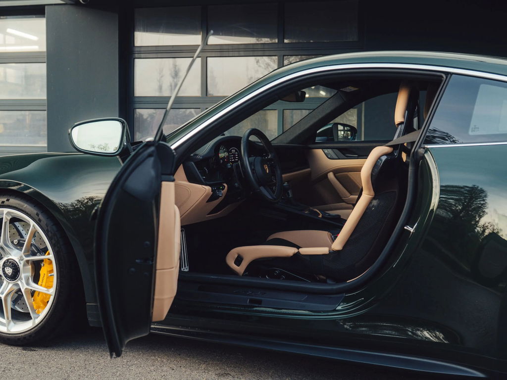 Porsche 992 GT3 Touring