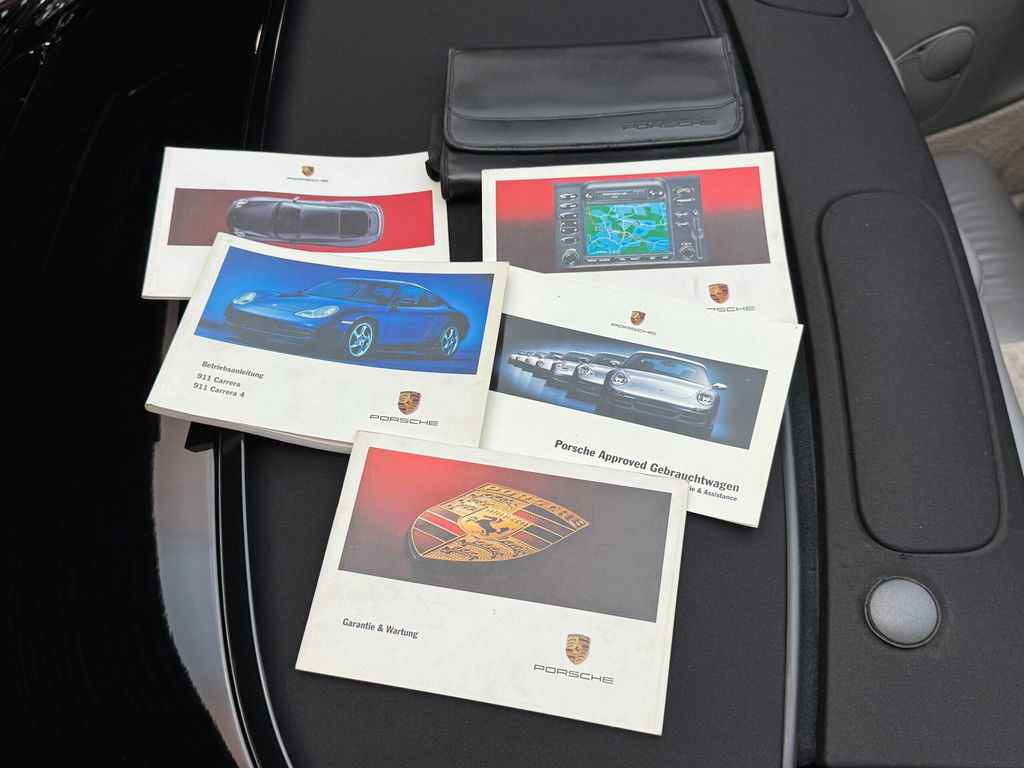 Porsche 996 Carrera 4