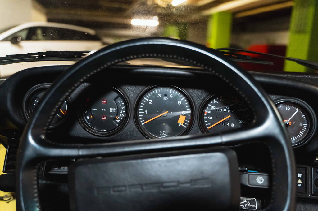 Porsche 911 Carrera 3.2