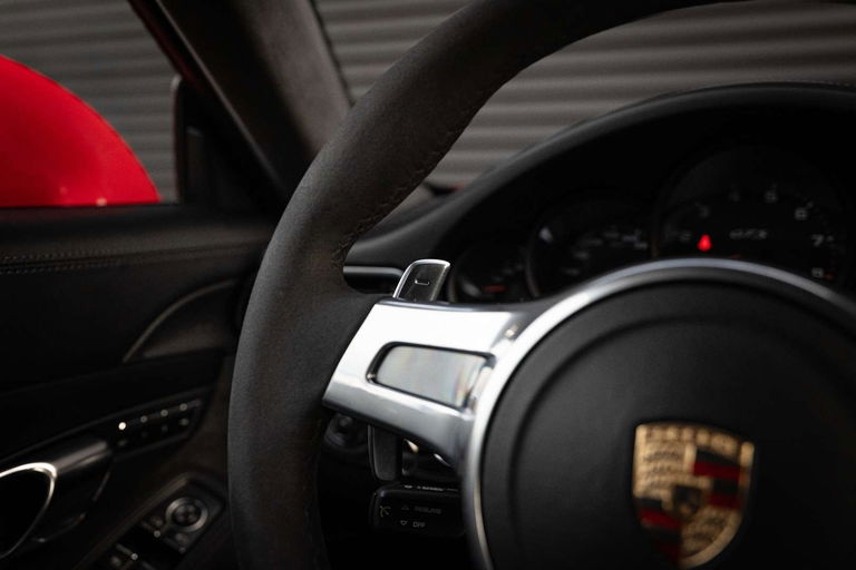 Porsche 991 Carrera GTS
