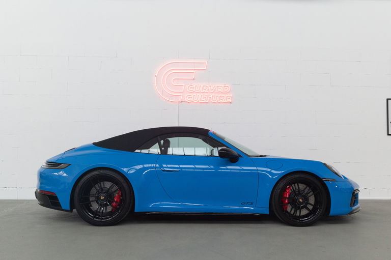 Porsche 992 Carrera 4 GTS