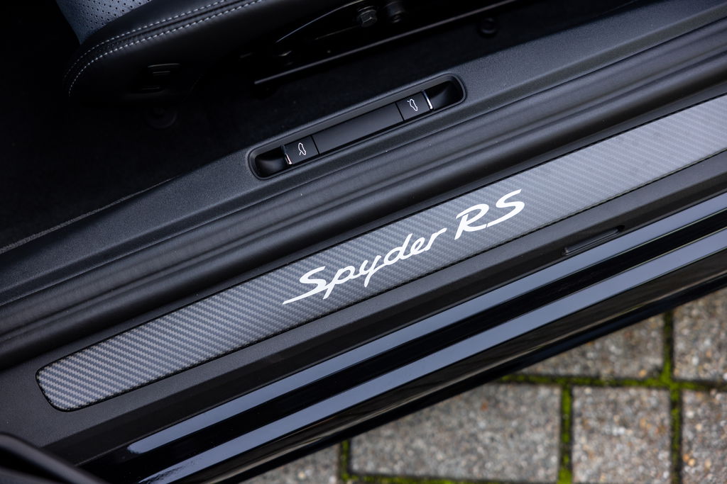 Porsche 718 Spyder RS