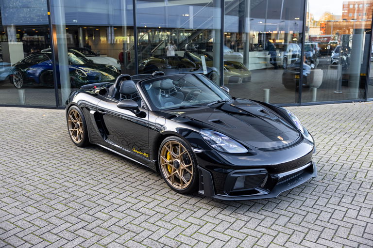 Porsche 718 Spyder RS