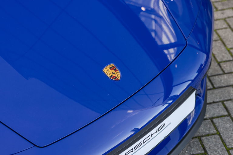 Porsche 992 Carrera GTS