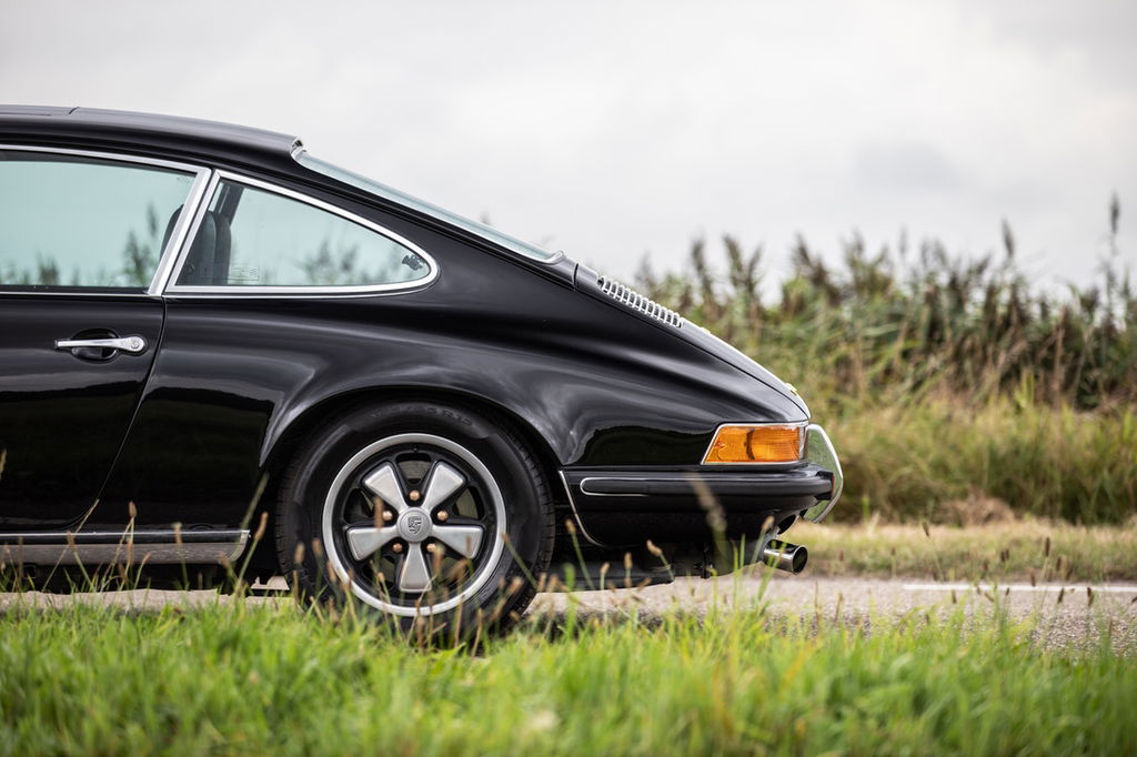 Porsche 911 Backdate