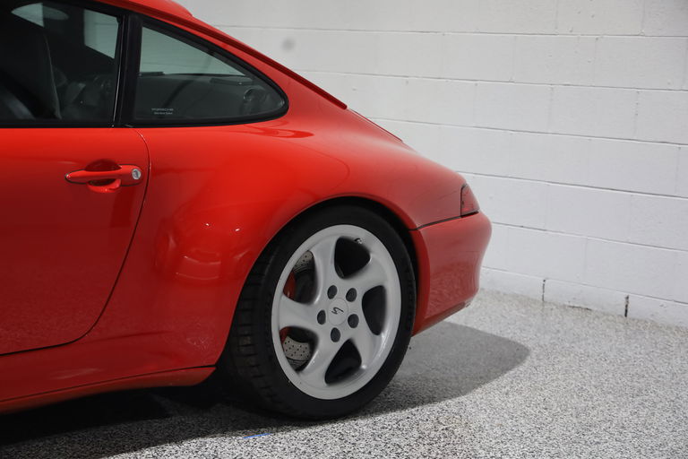 Porsche 993 Carrera 4S