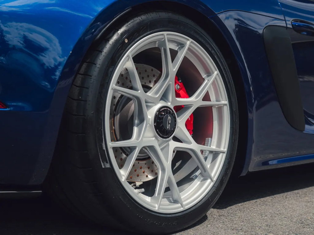 Porsche 718 Spyder RS