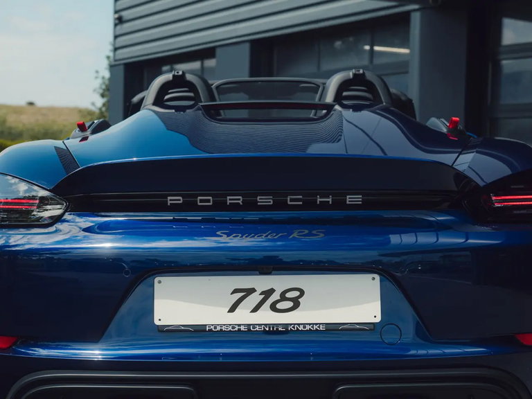 Porsche 718 Spyder RS