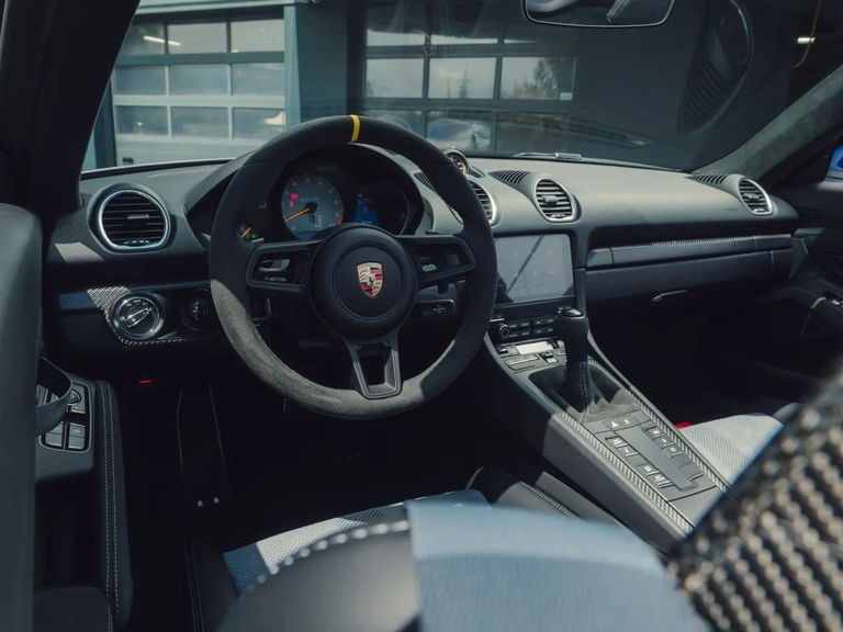 Porsche 718 Spyder RS