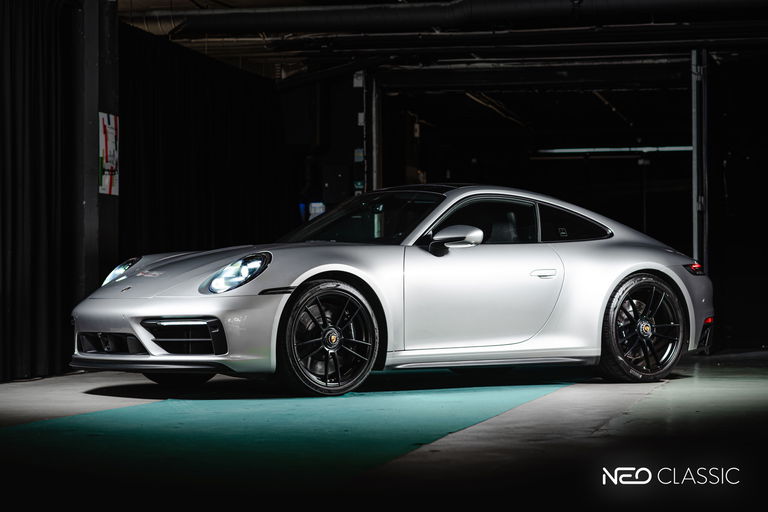 Porsche 992 Carrera 4 GTS