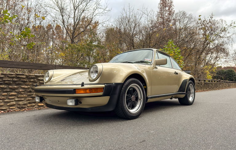 Porsche 911 Turbo 3.0 (US)